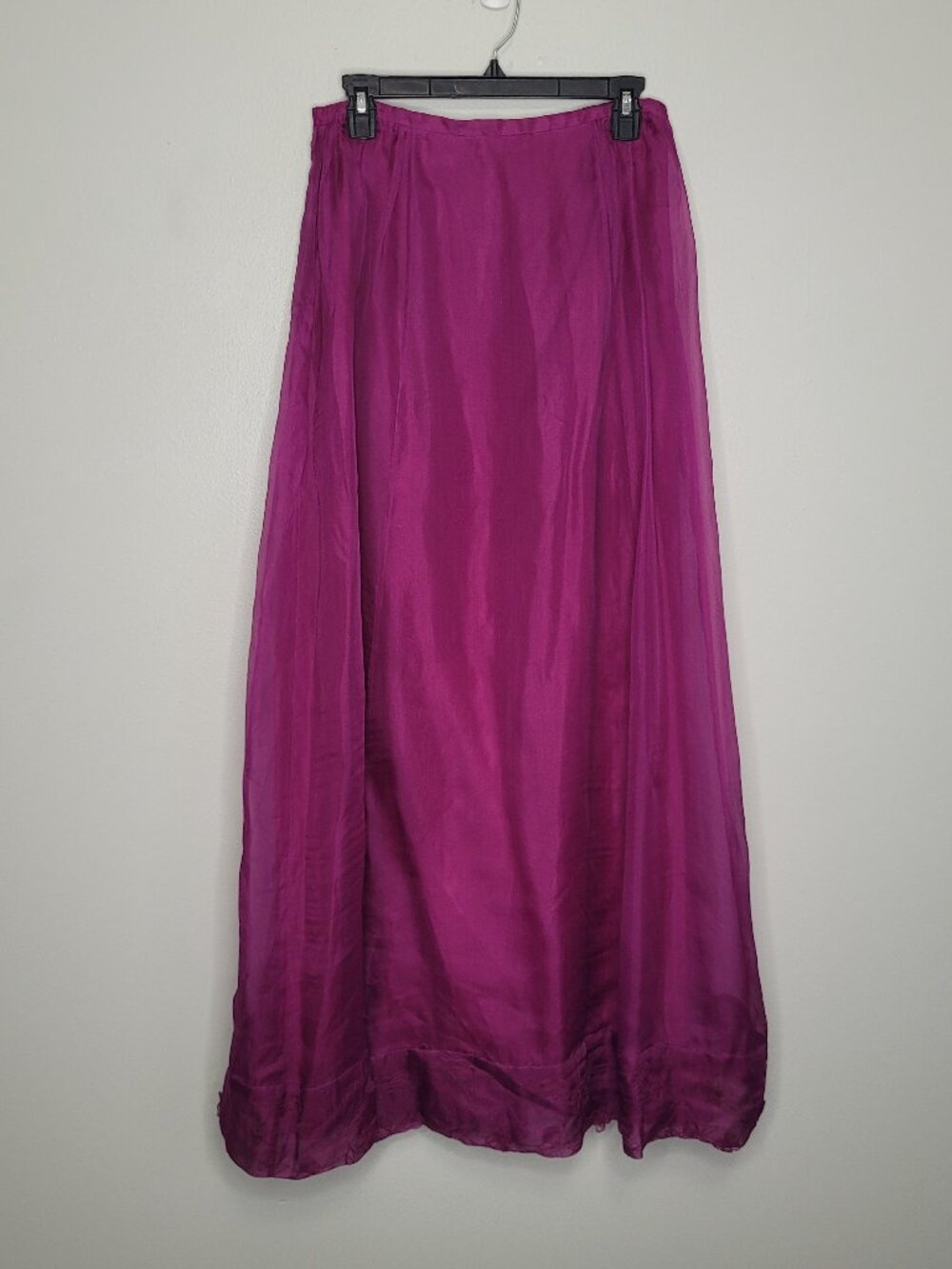 Vintage Nicole Miller magenta silk embroidered a line maxi regal skirt size 8